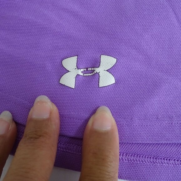 Under Armour HeatGear Purple Athletic Shorts Women Size M Running Workout FLAW - Picture 4 of 8